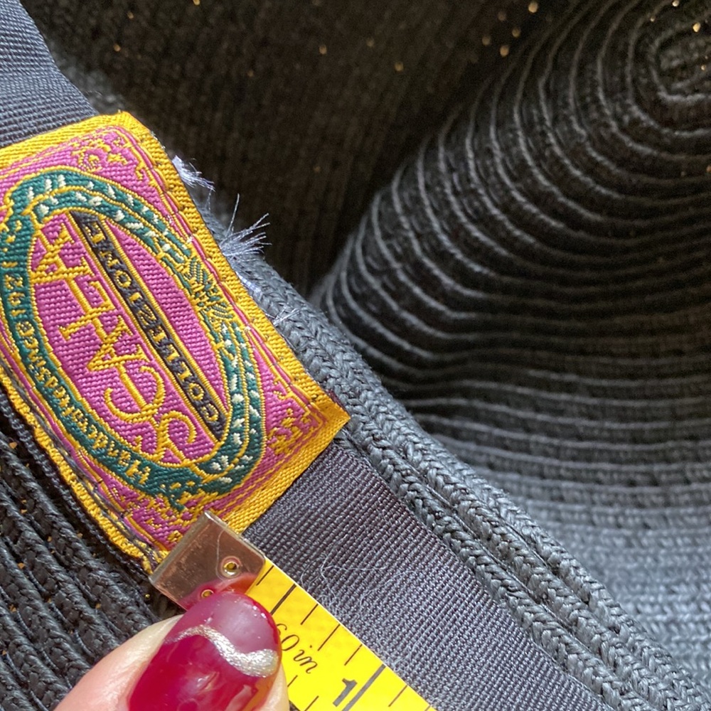 Scala Summer Hat With 3” Trim In Good Condition - image 7